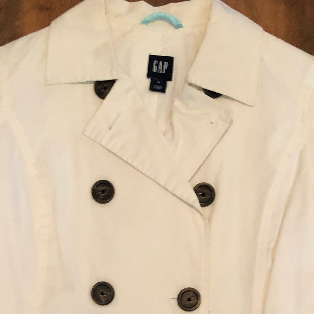 Gap Lightweight Button Front Jacket - image 5